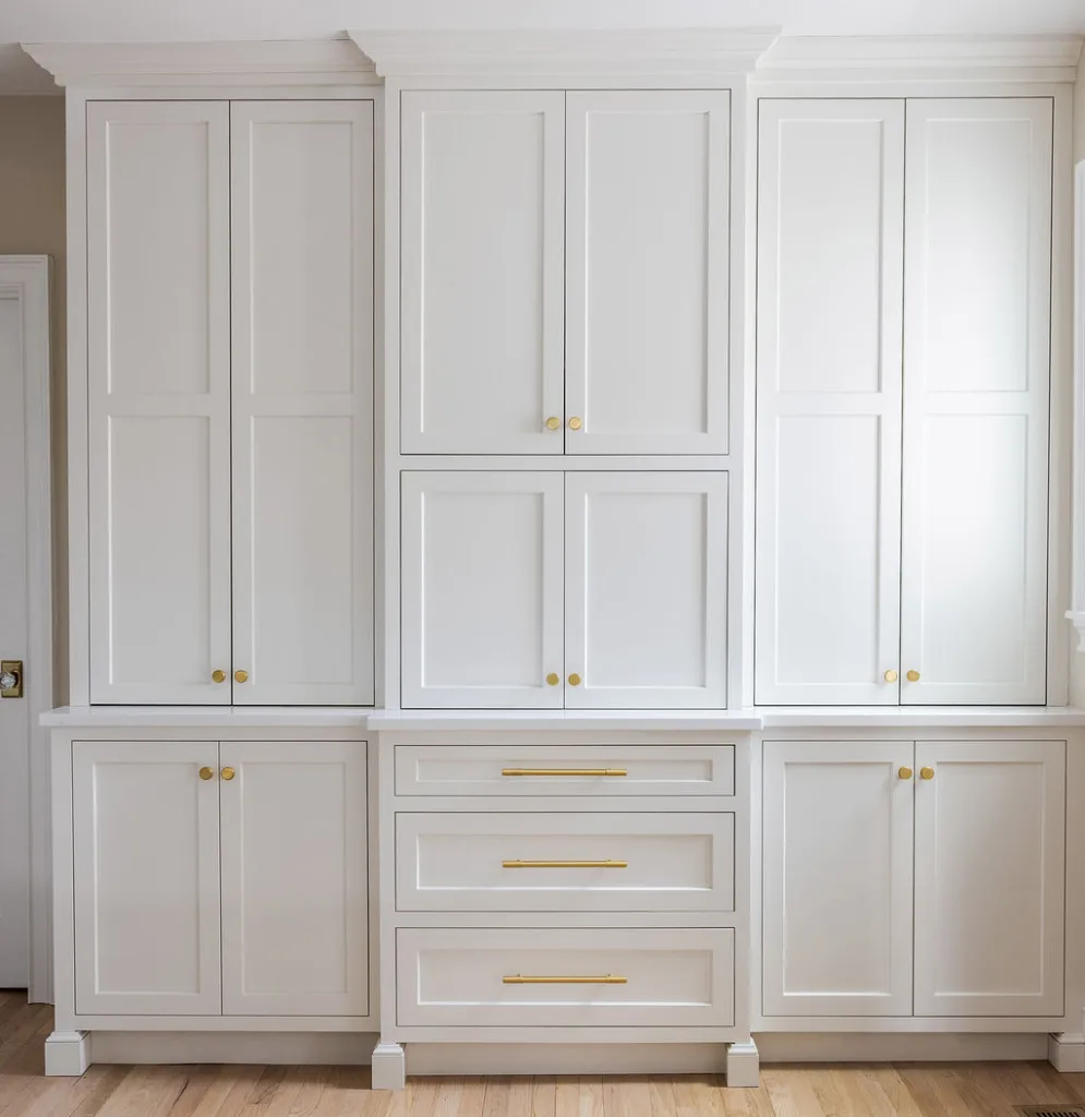 Kitchen cabinets